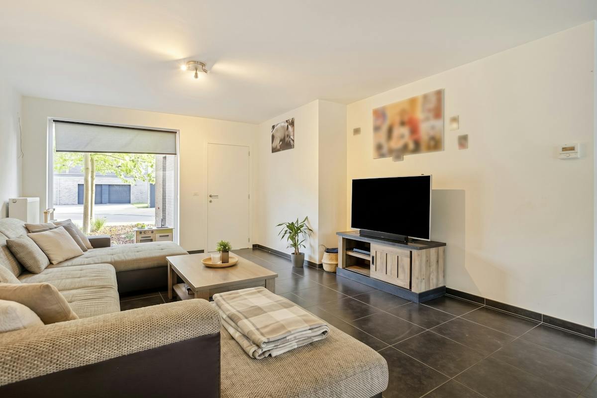 Ready to move in house with garden and garage in Roeselare for sale - photo 4