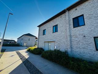 Wervik - Instapklare hoekwoning in rustige buurt te koop.Op een rustige locatie nabij het centrum van Wervik bevindt zich deze instapklare mooi...