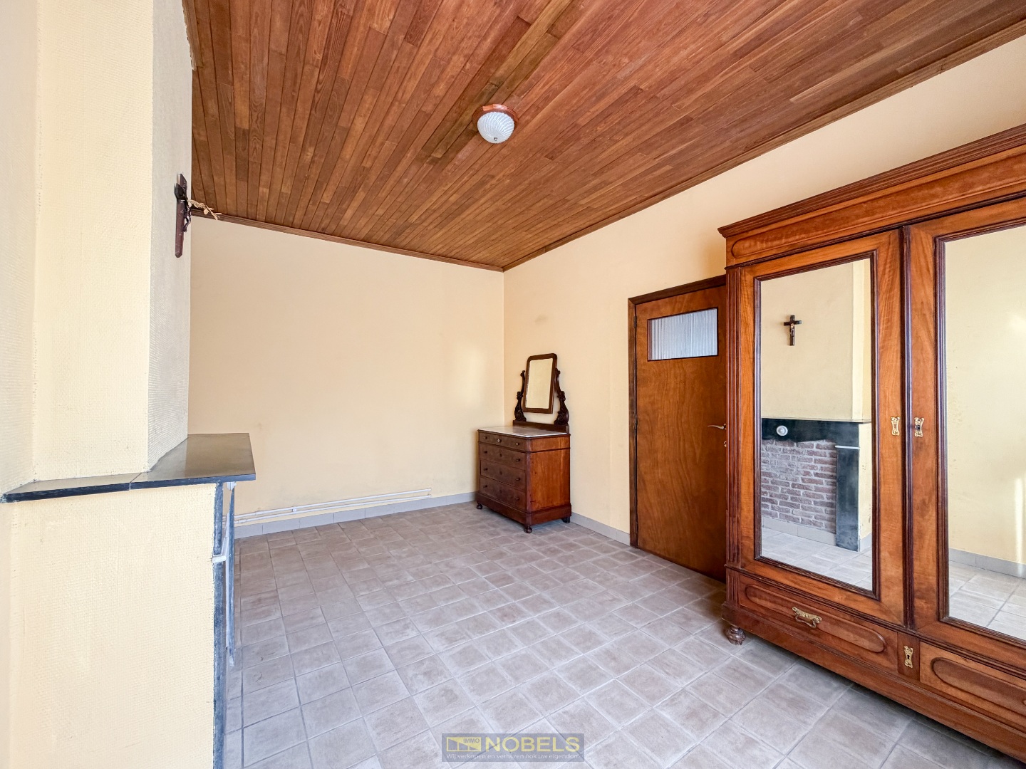 Te koop, te renoveren halfopen bebouwing op ruim perceel van 2220m² te Gavere! - foto 5
