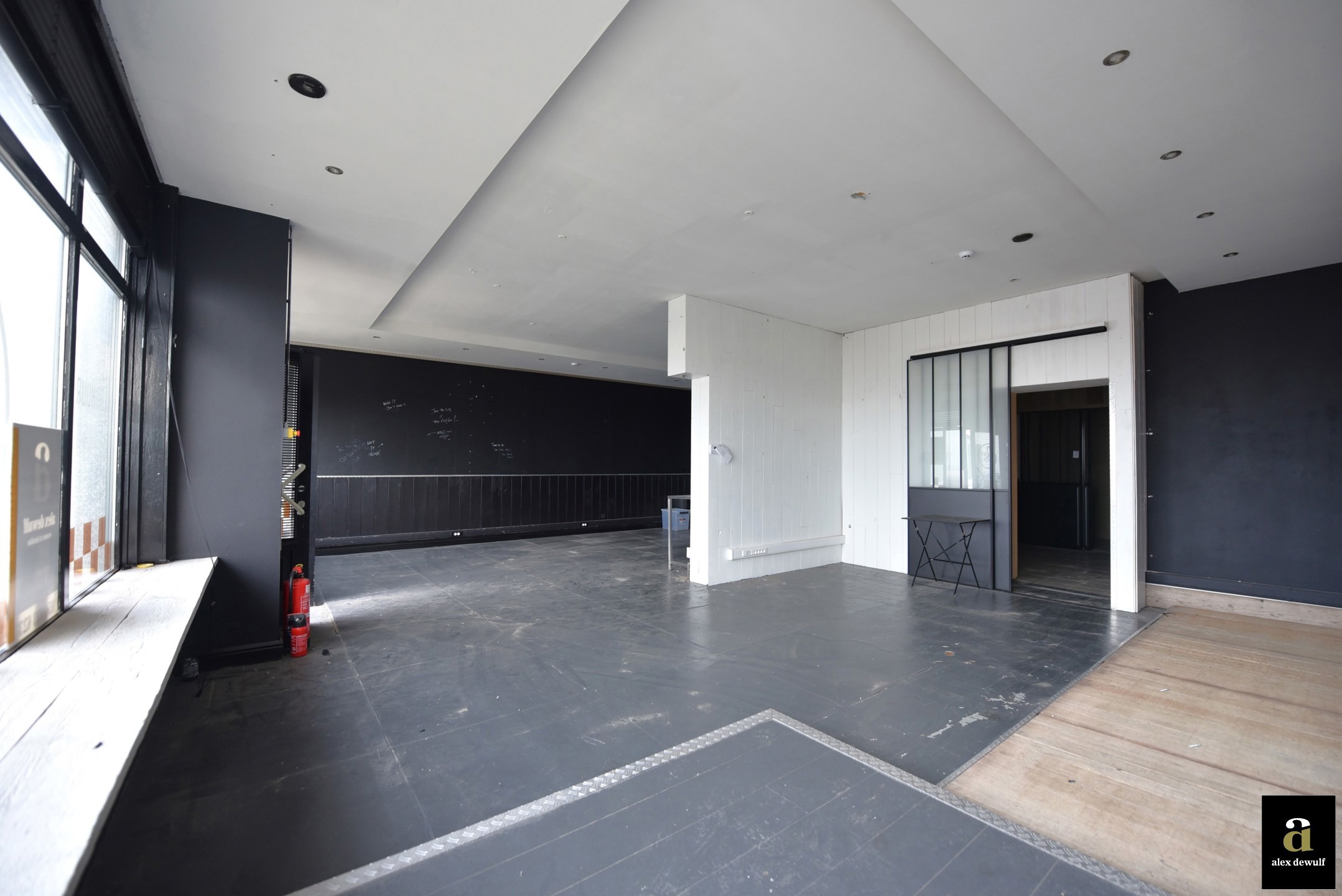 Handelsgelijkvloers op de Zeedijk van het Albertstrand - foto 1