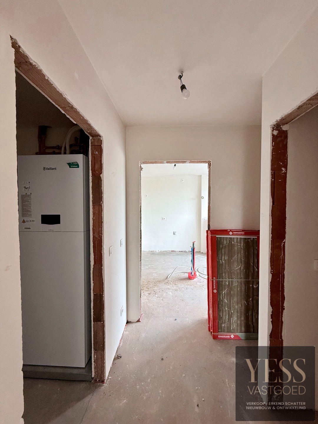 Ruime duplex appartement met 3 slaapkamers en 2 parkings - foto 3