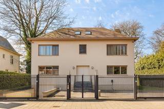 WILRIJK - Park Den Brandt : Villa moderne de 5 chambres sur un terrain de 1 017 m² avec jardin orienté sud-ouest, située dans un quartier prisé...