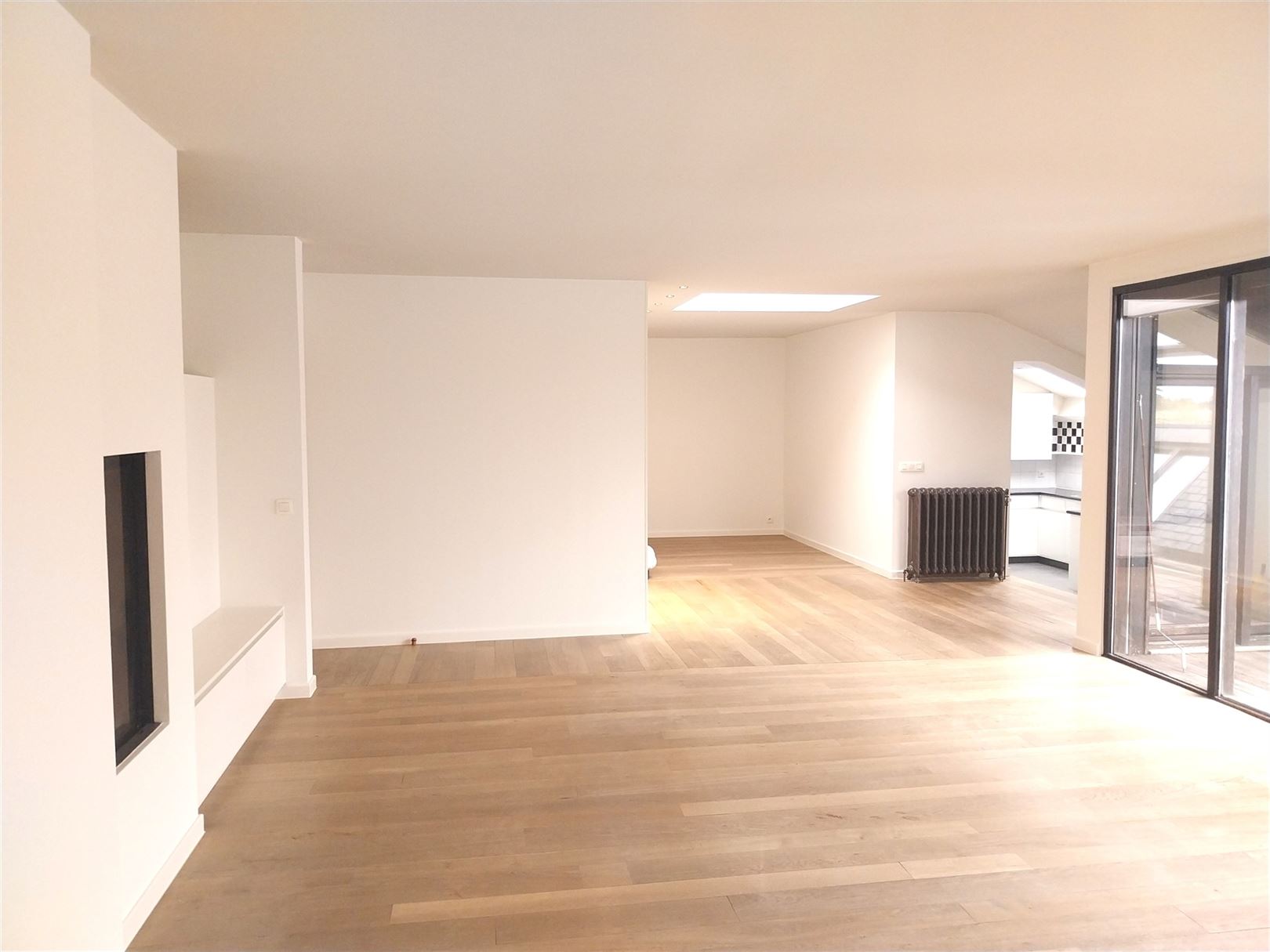 TE HUUR: Ruim appartement met 3 slaapkamers te Genk! - foto 1