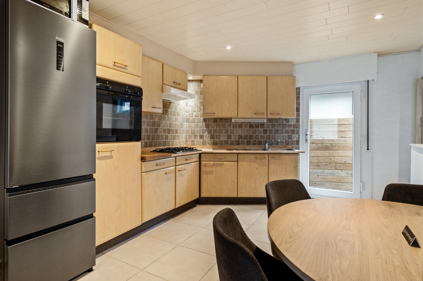 Gesloten bebouwing met 2 slpk., tuinberging en tuin - foto 5