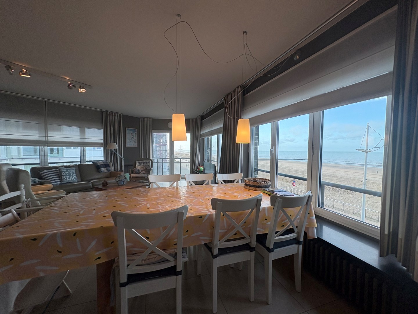 Uitzonderlijk aanbod – Ruim hoekappartement met 3 slaapkamers op de Zeedijk in Koksijde - foto 5