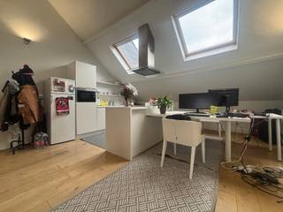 **Charmant appartement te huur in historisch gebouw**In een statige herenwoning gelegen in de Koning Leopold I-straat kan je dit uiterst charmante...