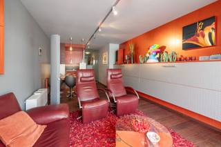 Dit top gelegen appartement bevindt zich in het hart van de winkelstraat van Nieuwpoort-Bad, op wandelafstand van zee, promenade en...