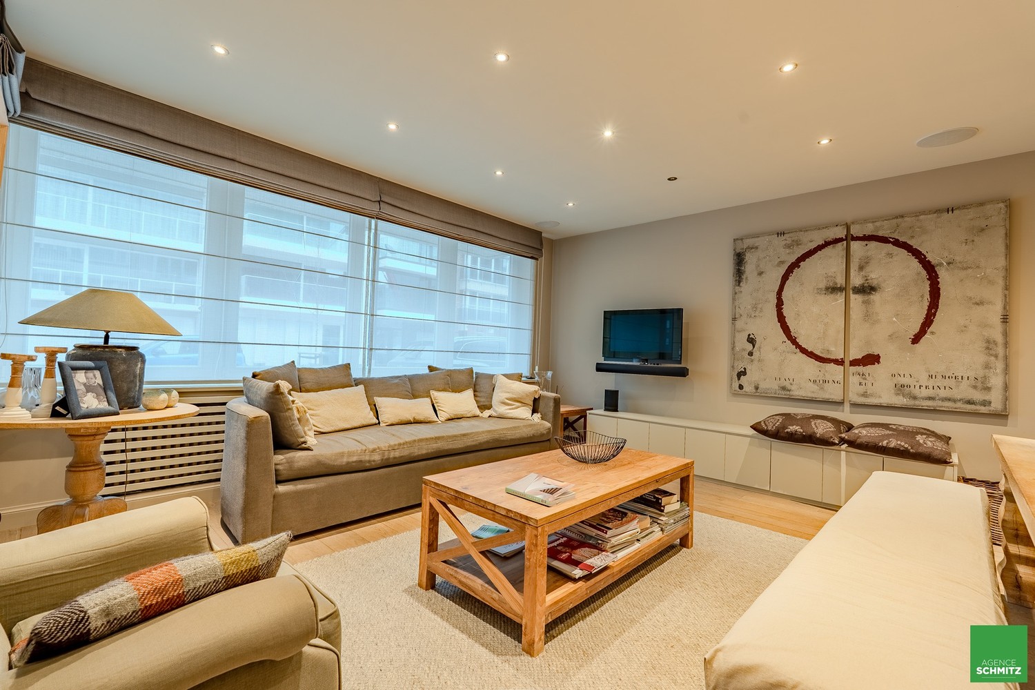 Instapklaar appartement met 3 slaapkamers en een royaal terras vlak aan het strand. - foto 2