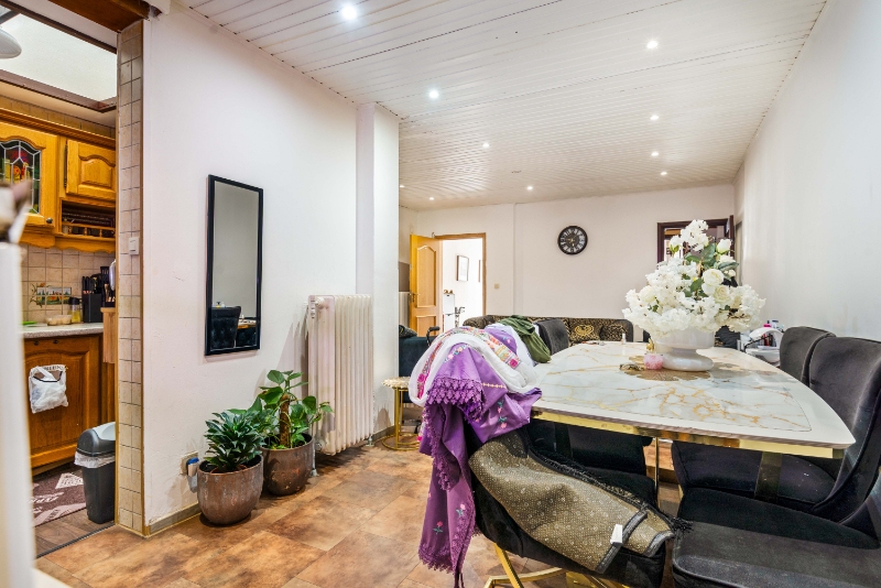 Apartment for sale in Antwerp with 4 bedrooms - photo 4