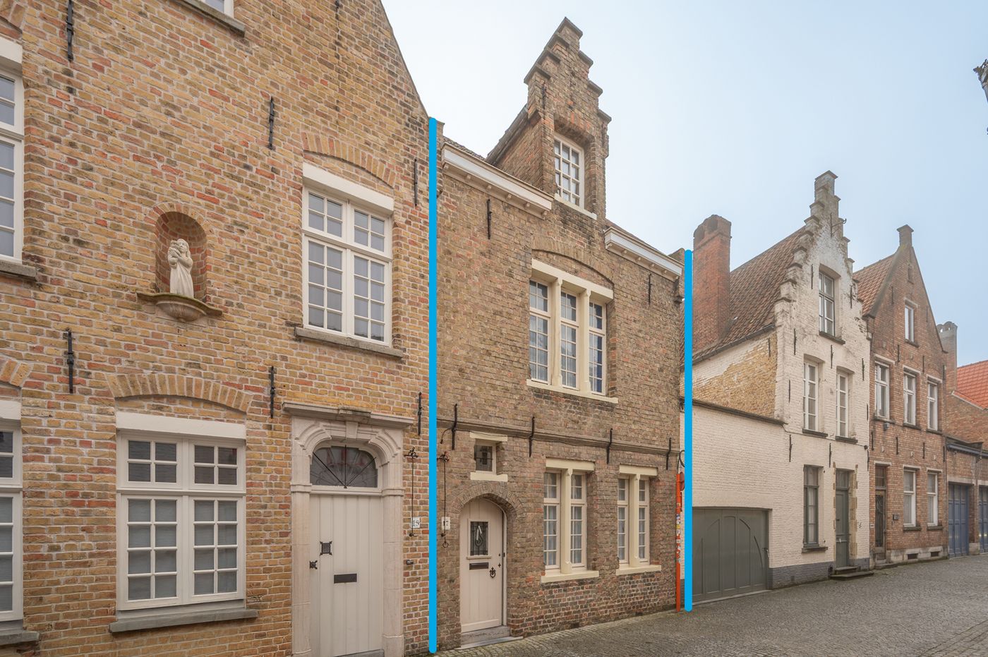 Woning met 6slpk en garage op unieke ligging in hartje Brugge - photo 1