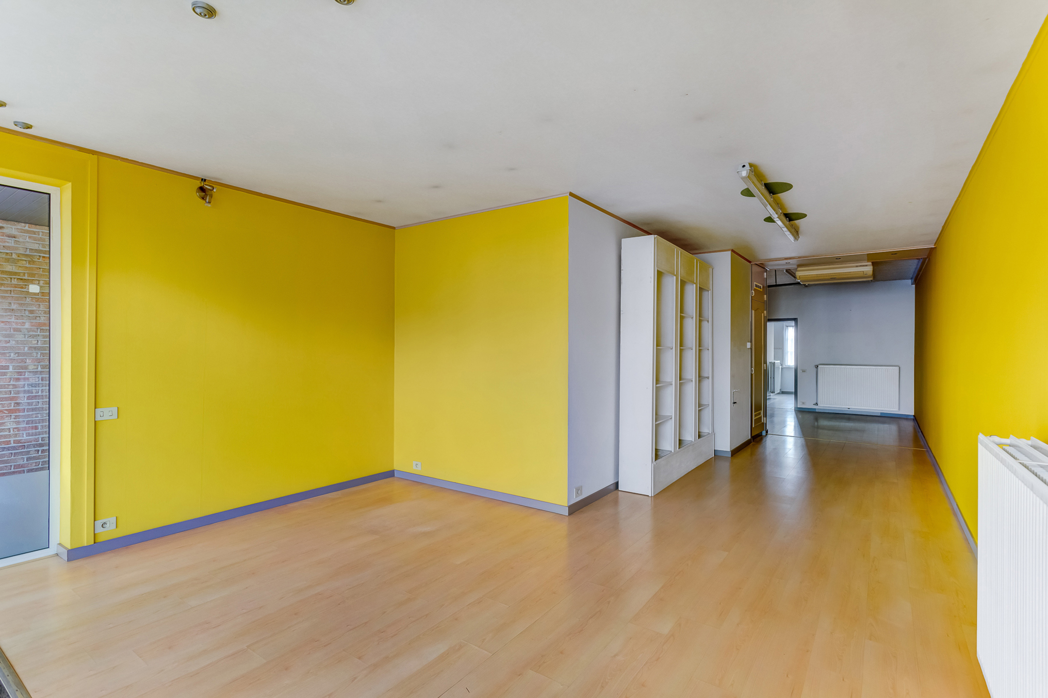 Commercial for rent in Dessel - photo 2