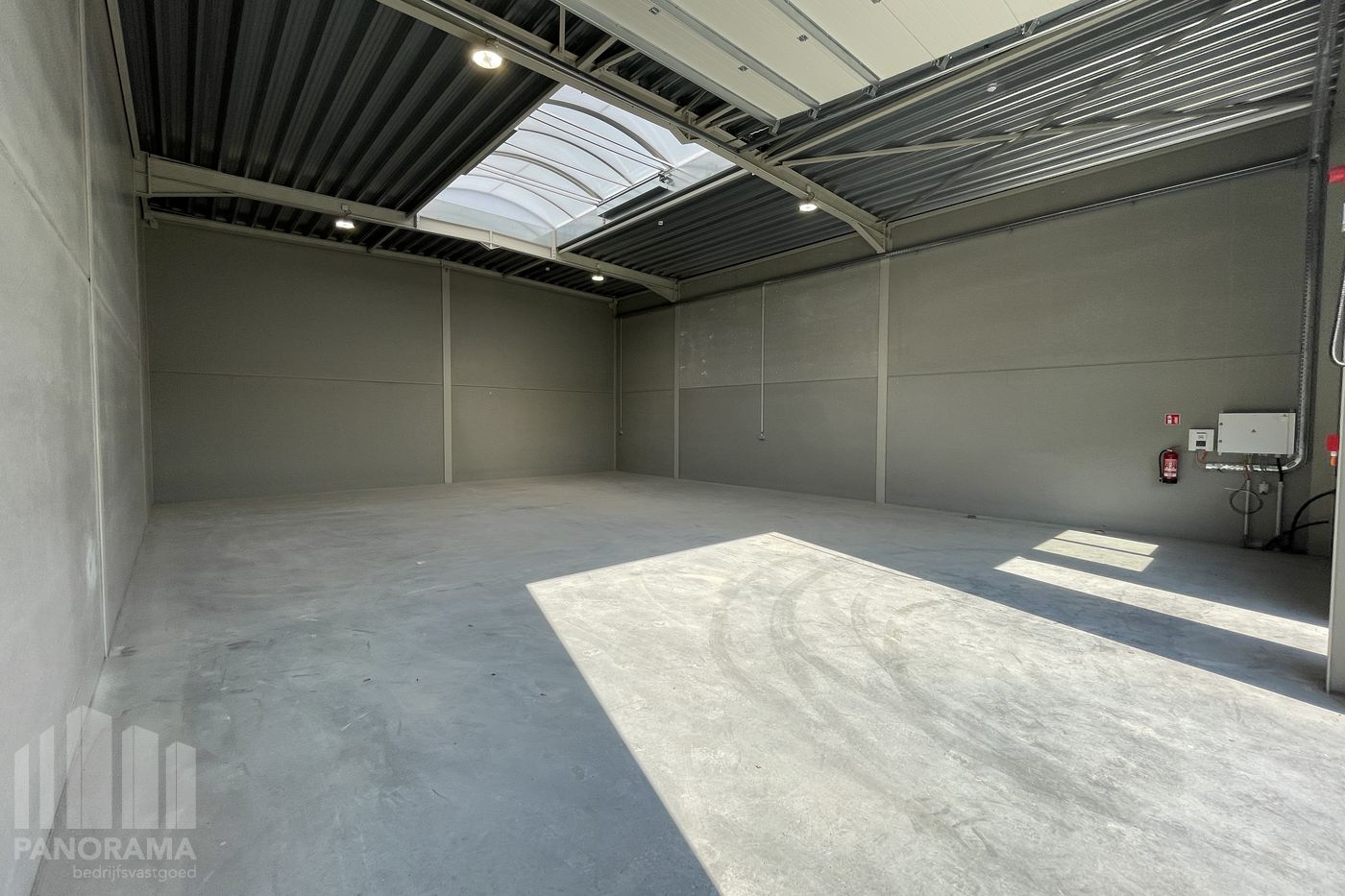 Nieuwbouw KMO-unit van 169 m² langs Deinsesteenweg te huur - foto 4