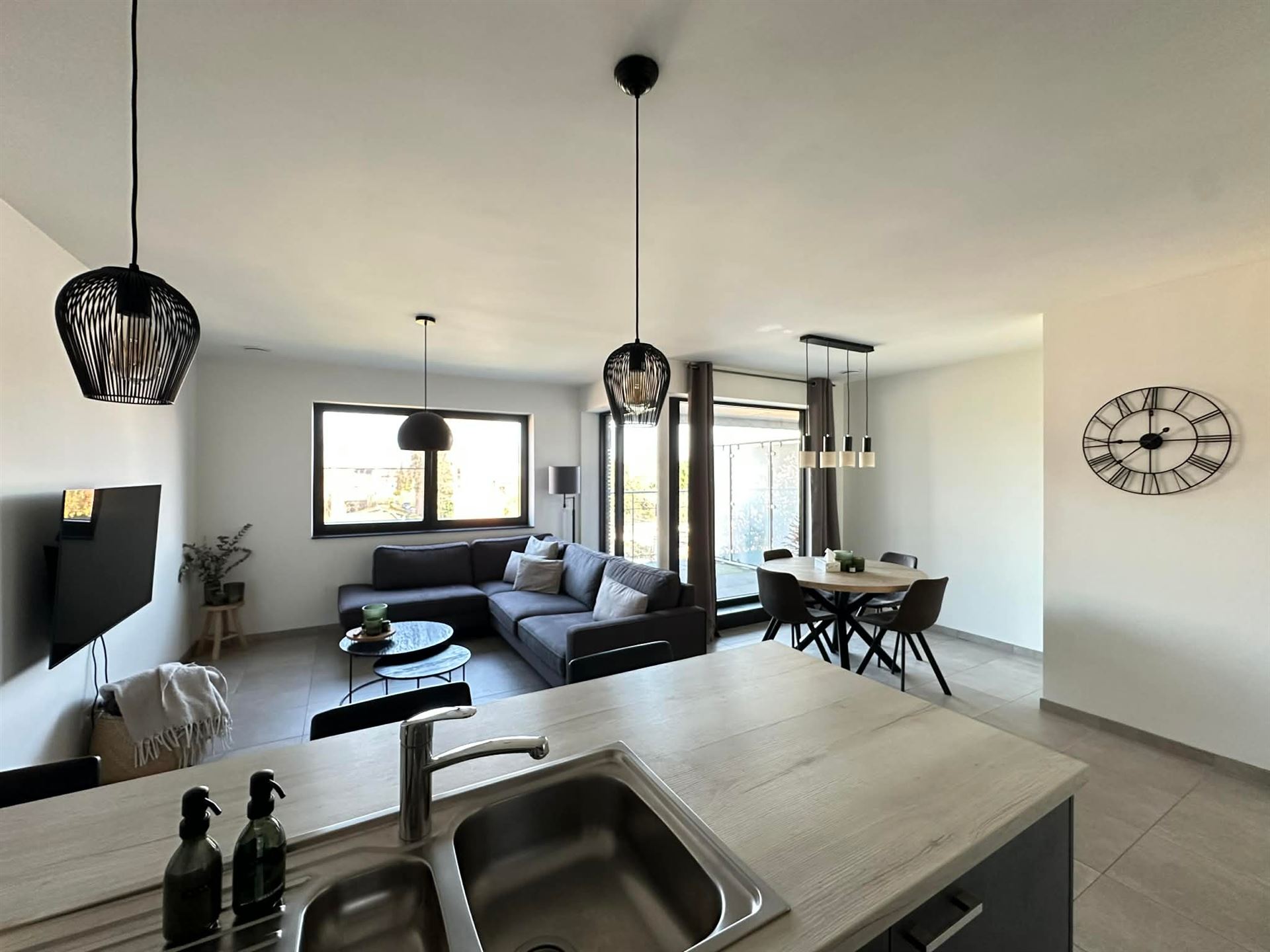 Nieuwbouw app. met 2 slpks, terras en gem. fietsenstalling - foto 3