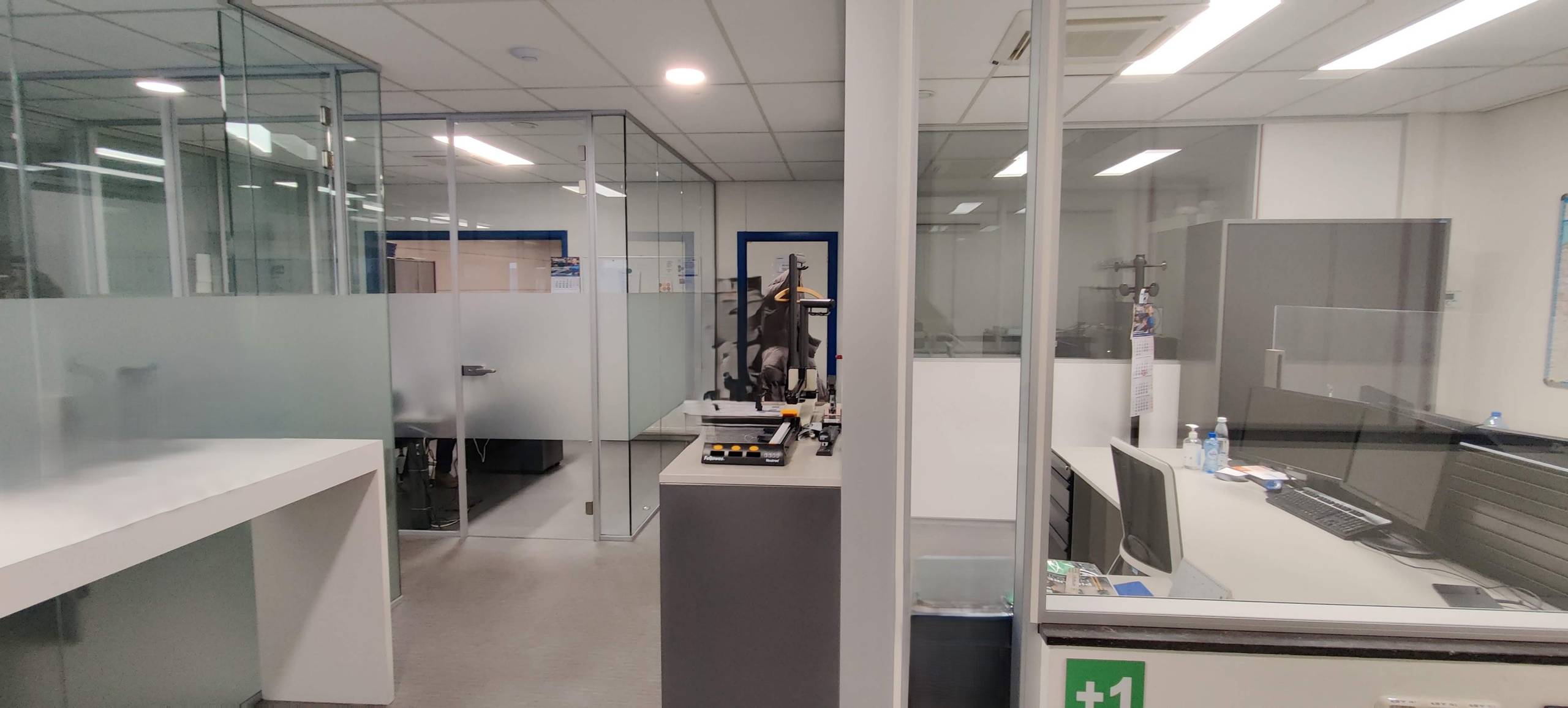 Kantoor te huur 297m² - foto 2