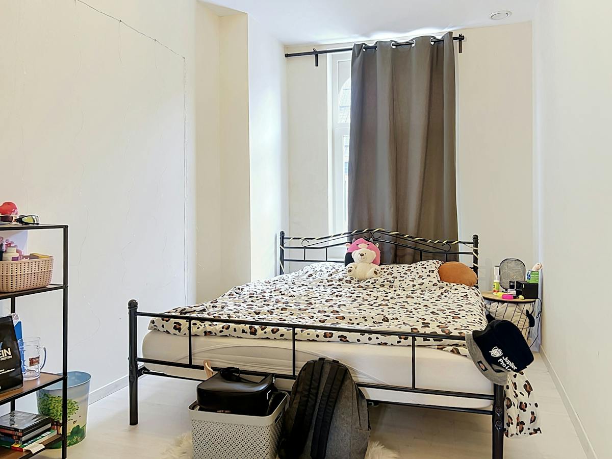 Instapklare woning met 3 slaapkamers en tuin te Roeselare. - foto 4