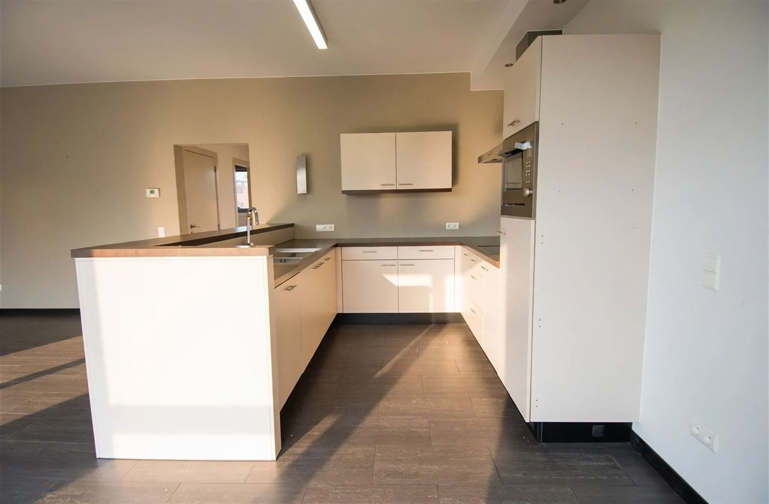 Apartment for rent in Maaseik with 2 bedrooms - photo 3