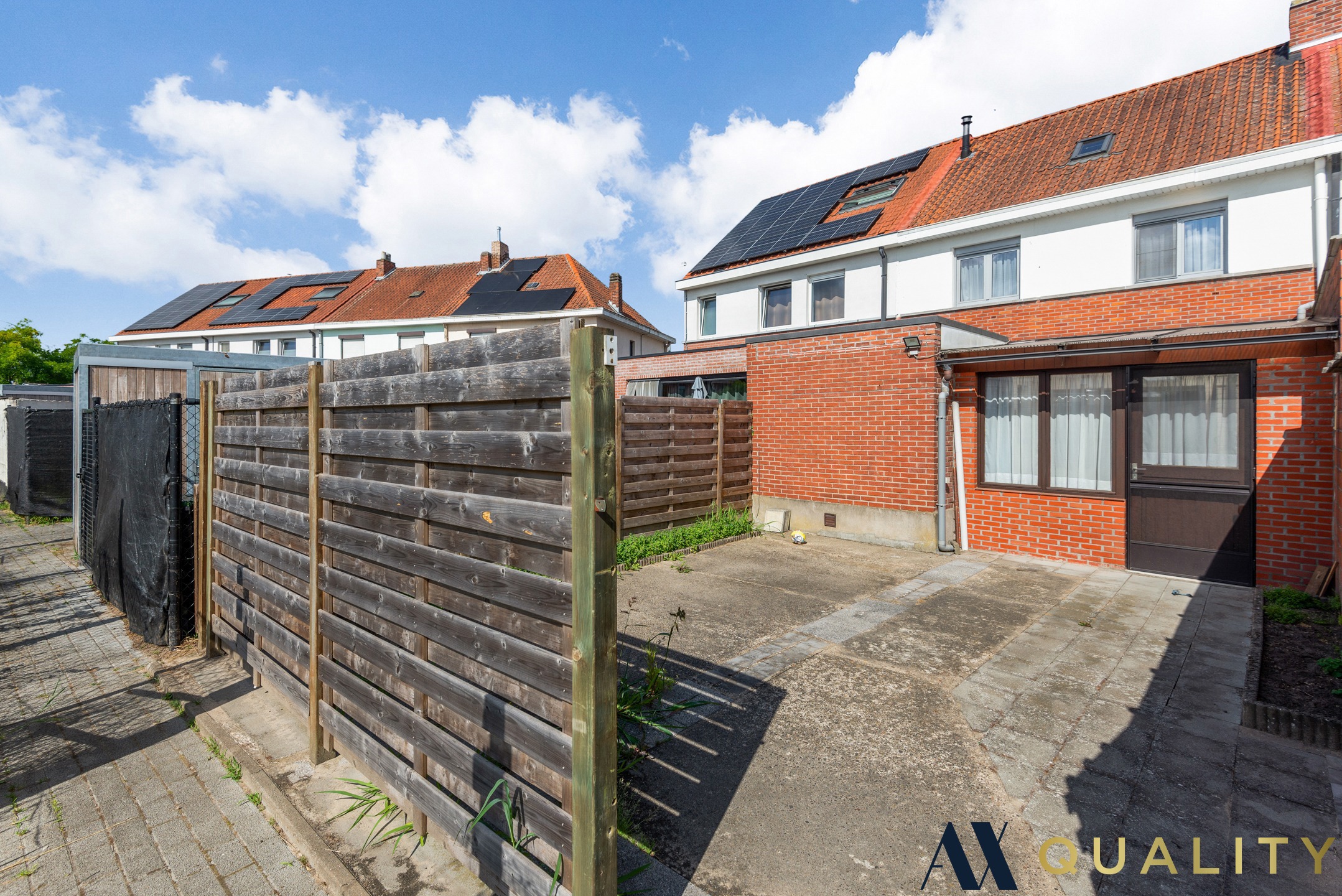 Gesloten bebouwing met ruim terras - foto 5