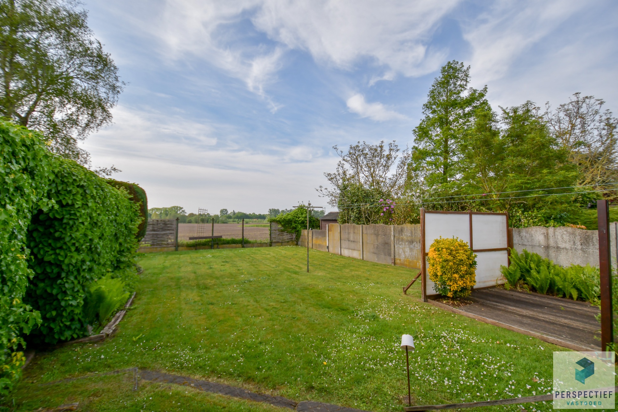 Rustig en centraal gelegen woning met landelijk uitzicht, grote garage en tuin - foto 4
