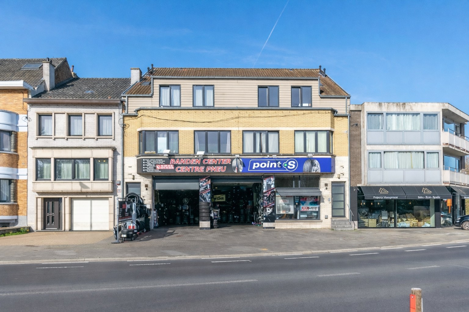 OPBRENGSTGEBOUW MET 4 RUIME APP + HANGAR (350m²)! - foto 2