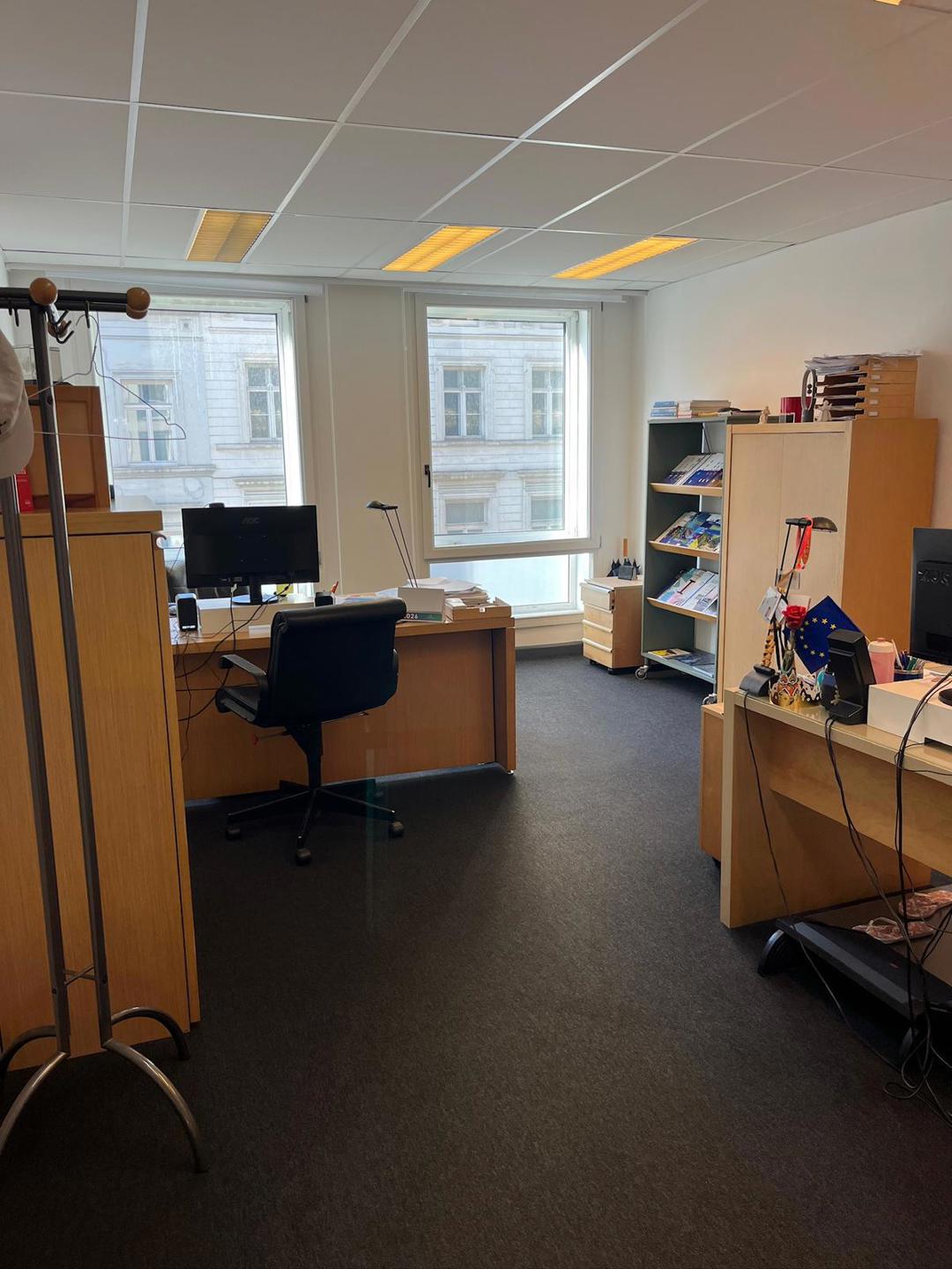 Commercial for sale in Etterbeek - photo 5