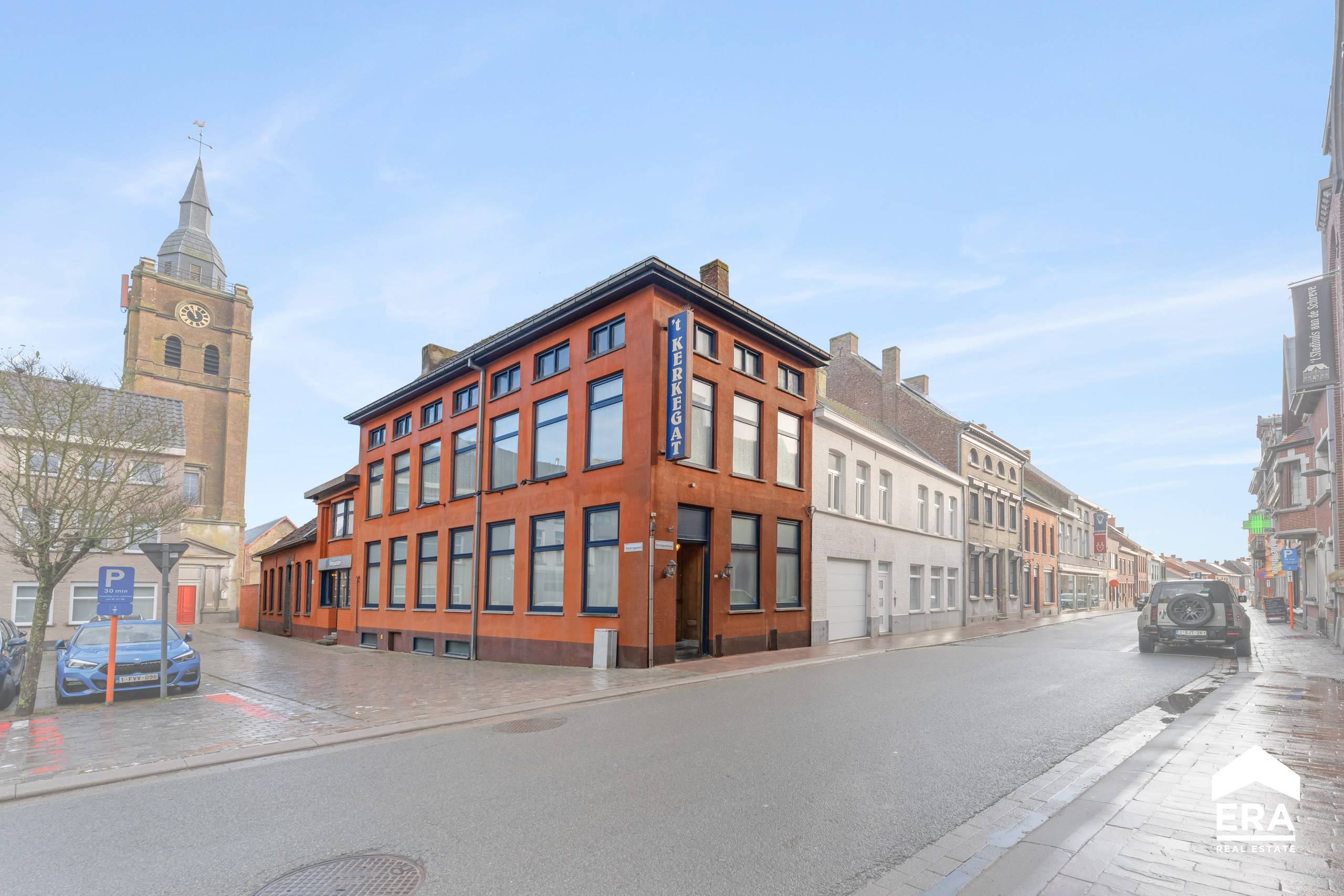 Veelzijdige woning met karakter en bijgebouwen - foto 1