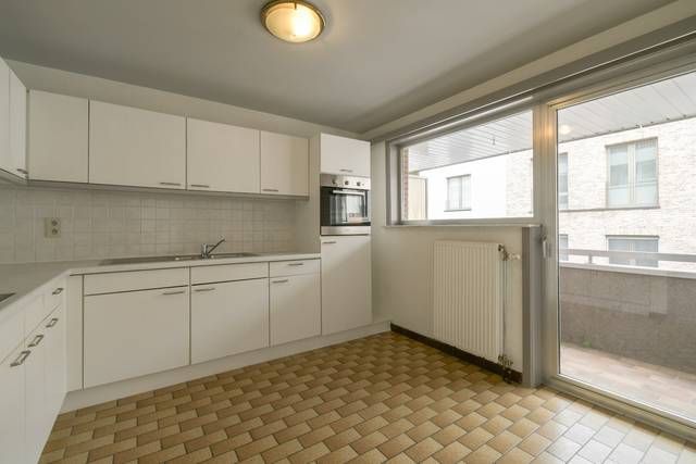 Instapklaar appartement met 2 slaapkamers, garage en berging te huur - foto 4