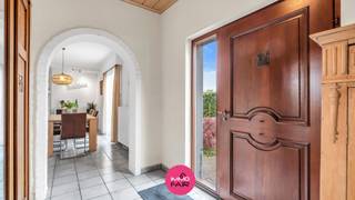 Ruime gezinswoning met 3 slaapkamers in het geliefde ZutendaalDeze verzorgde gezinswoning, gebouwd in 1960, bevindt zich aan de Trichterweg 77 in het...