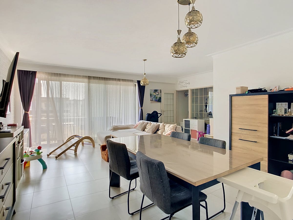 Spacieux appartement situé dans le centre de Beveren - photo 5