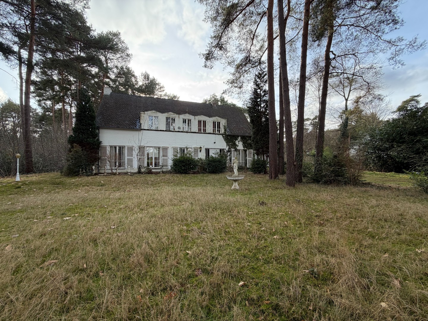 House for sale in Maasmechelen with 5 bedrooms - photo 2
