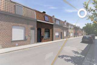 Op een uiterst rustige ligging in Ieper, in de Tybaertstraat 25, vinden we deze volledig instapklare woning terug. Een ideale thuis voor wie houdt...