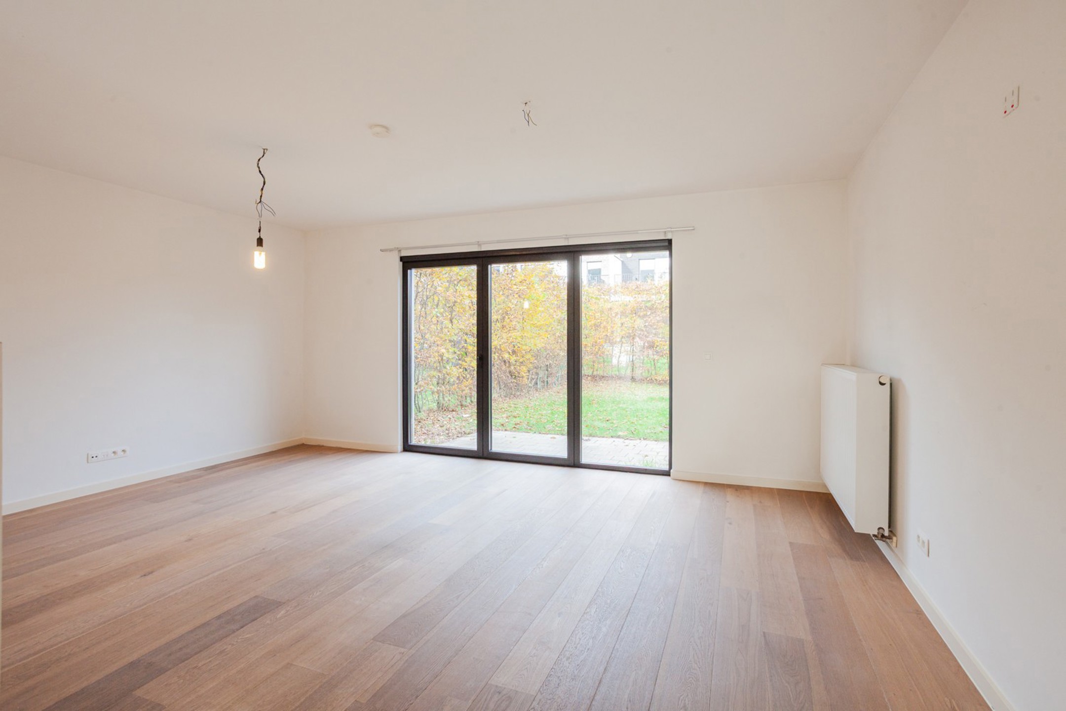 Recente woning met tuin, zonnig dakterras en staanplaats - foto 2