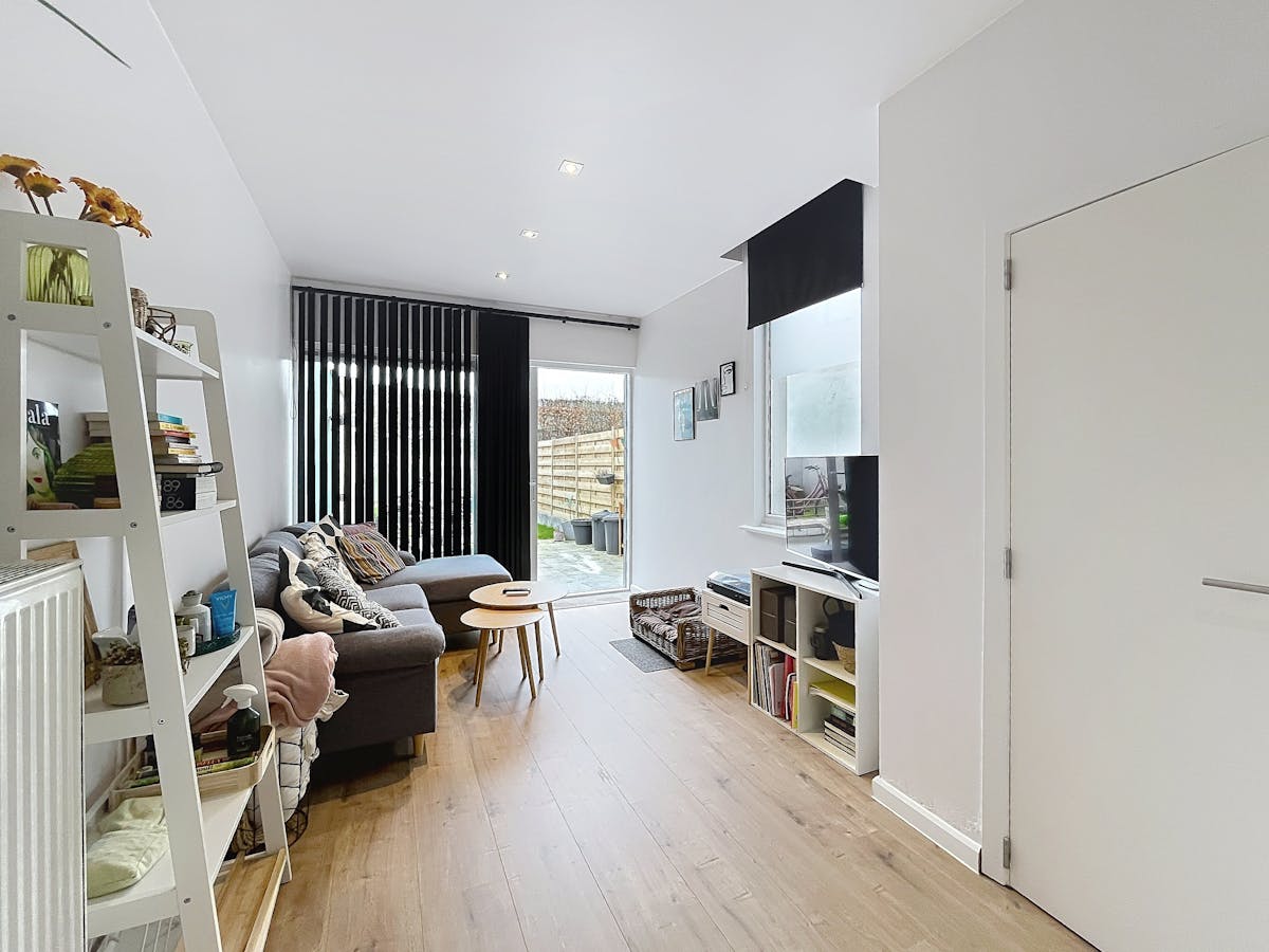 Rustig gelegen woning met 2 slaapkamers en stadstuin te Assebroek - foto 5