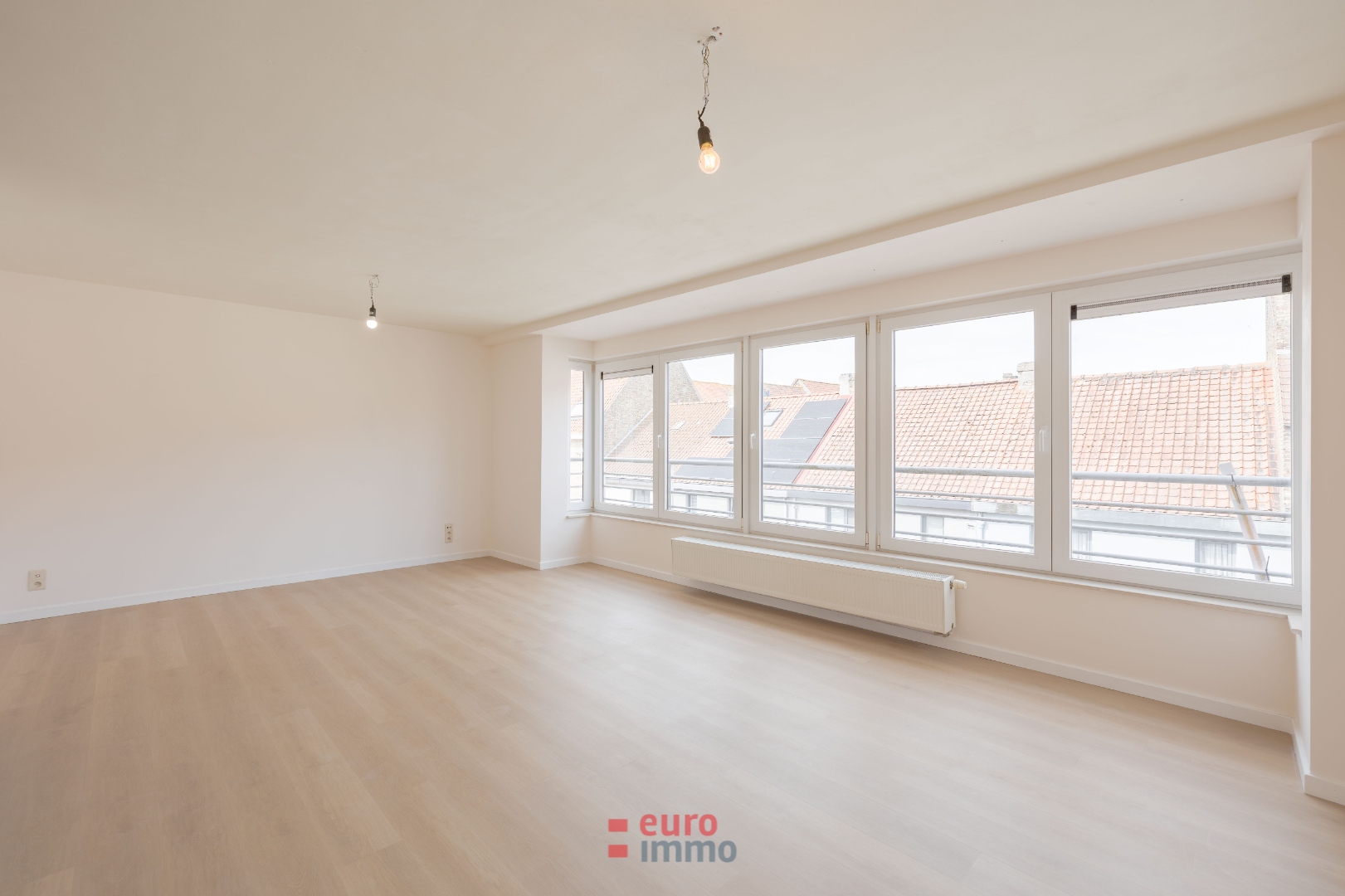 Appartement lumineux avec 2 chambres au cœur du centre historique ! - photo 3