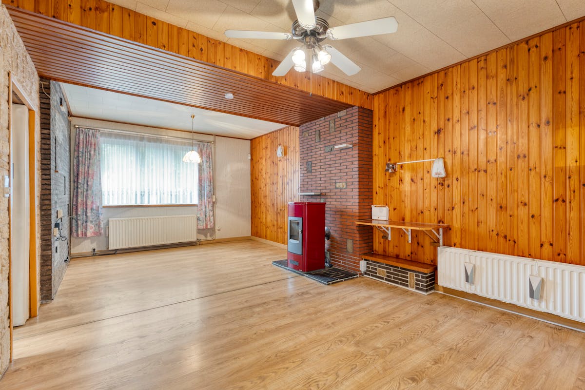 Solide driegevelwoning aan rustig pleintje in Vilvoorde. - foto 4
