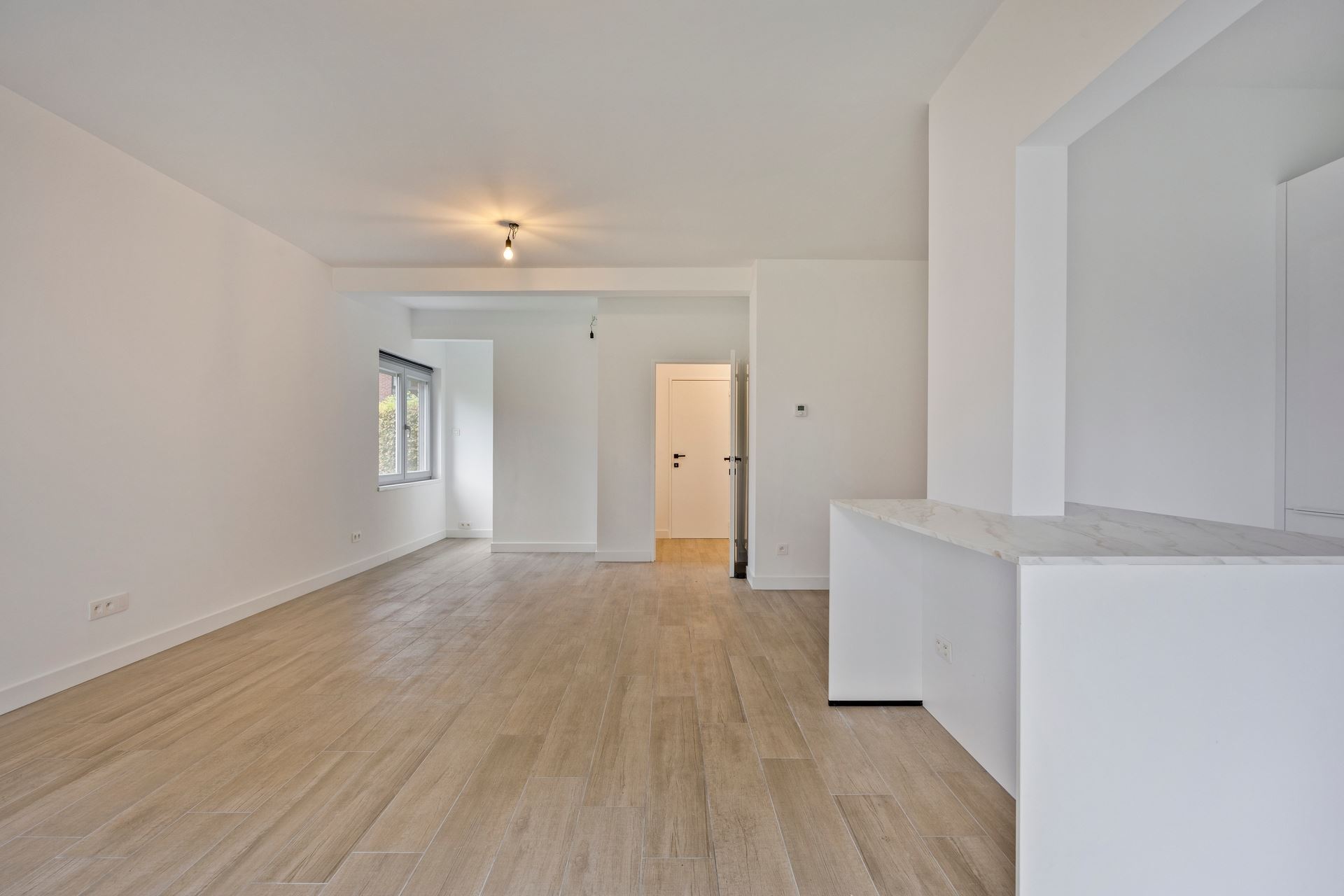 Gerenoveerd appartement met twee slaapkamers - foto 4
