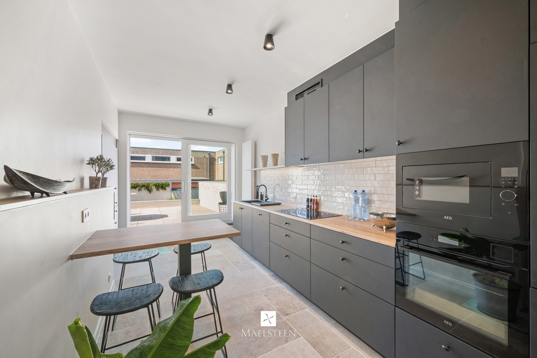 Stijlvolle herenwoning met garage in hartje Brugge centrum - foto 4