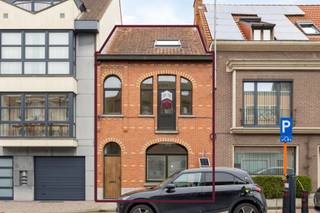 Propriété récemment rénovée à Deinze. Cette propriété est située dans la Guido Gezellelaan à Deinze, un endroit extrêmement central entouré de...