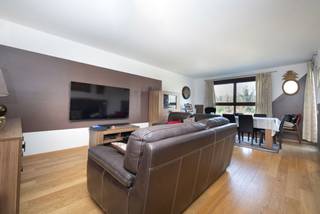 MOLENBEEK-ST-JEAN, quartier Sippelberg, à proximité des transports en commun et des commerces. Bel appartement de ± 90m² situé dans un immeuble...