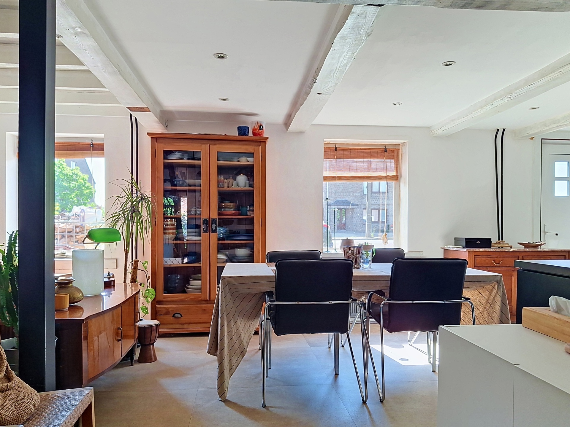 Een charmante woning die comfort, functionaliteit en mooie volumes perfect combineert. Een buitenkans die u niet mag missen! - foto 4