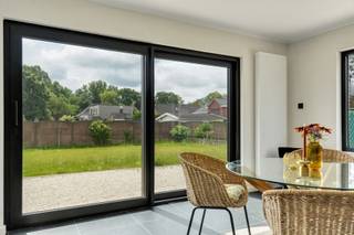 Te koop: Comfortabel hoogwaardig afgewerkte gelijkvloerse woning met 3 slaapkamersZoekt u een woning die perfect past bij uw wensen en behoeften?...