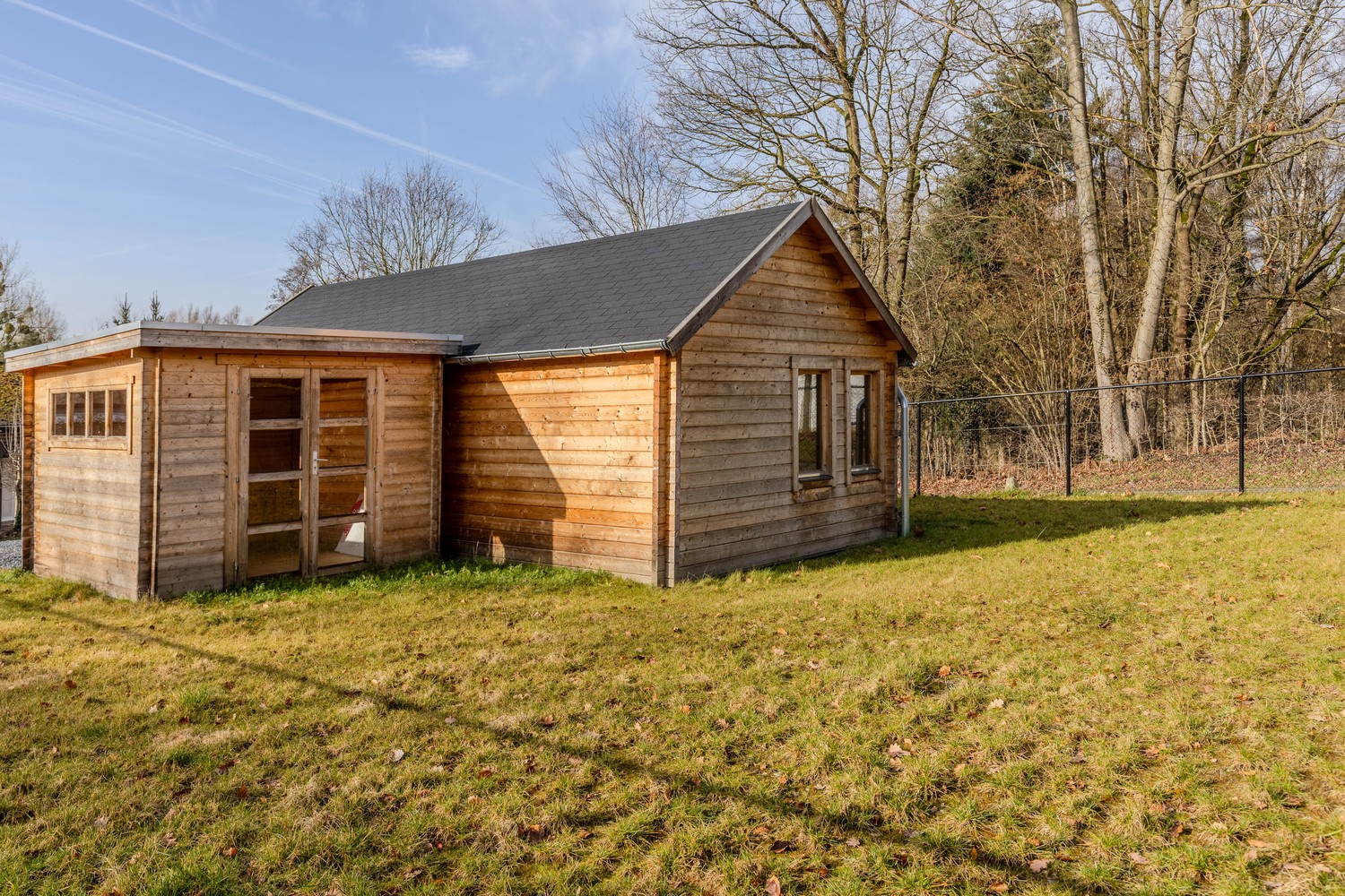 Charmant en instapklaar tiny house op rustige en bosrijke locatie in Hoeselt - foto 2