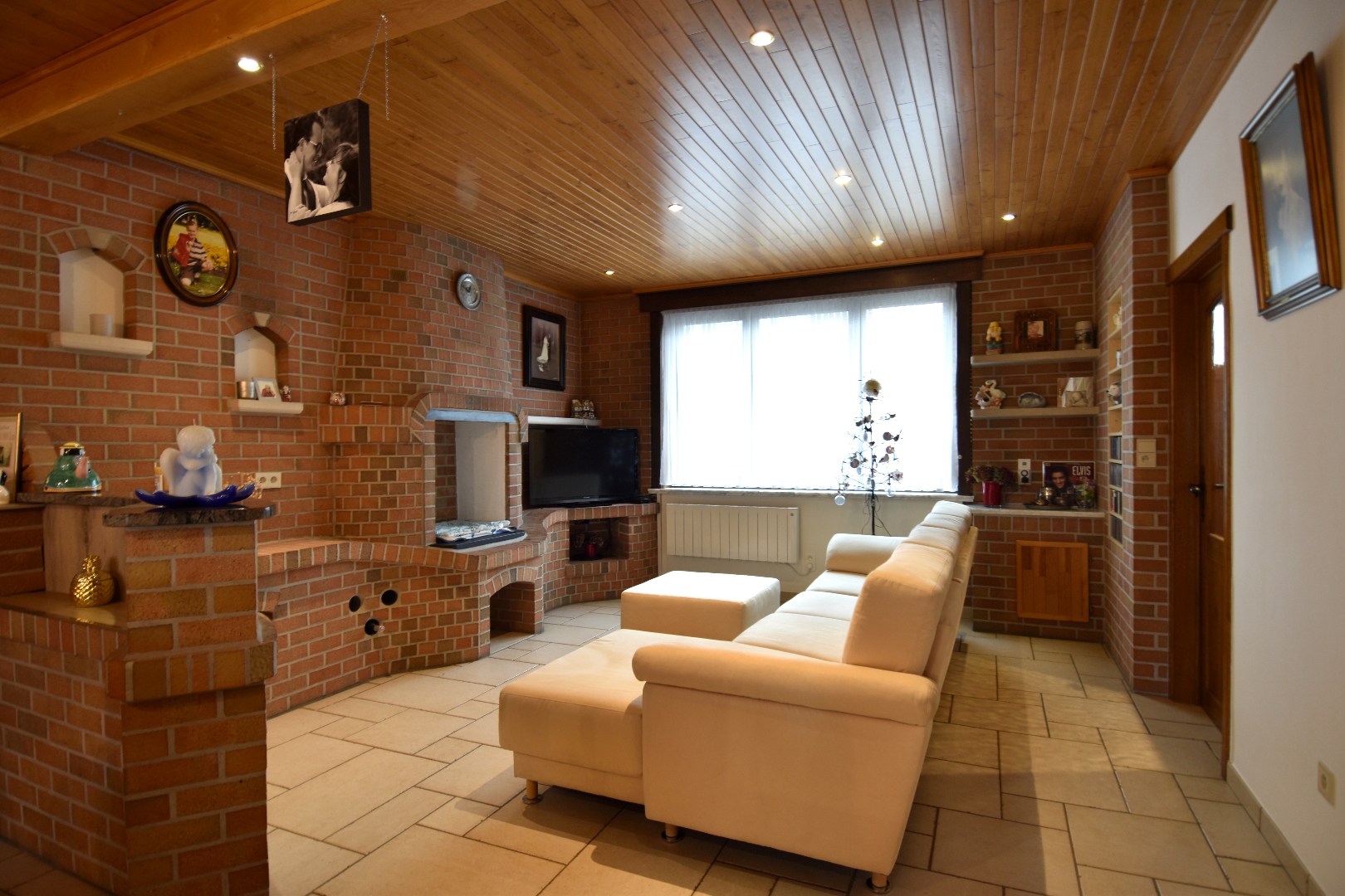 Instapklare woning met 3 slaapkamers te koop in het centrum van Aalbeke - foto 2