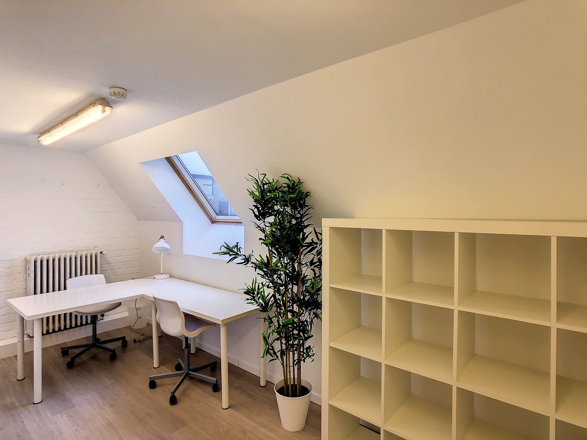 Terbeschikkingstelling van gemeubelde kantoren in Miljoenenkwartier te Gent - foto 5