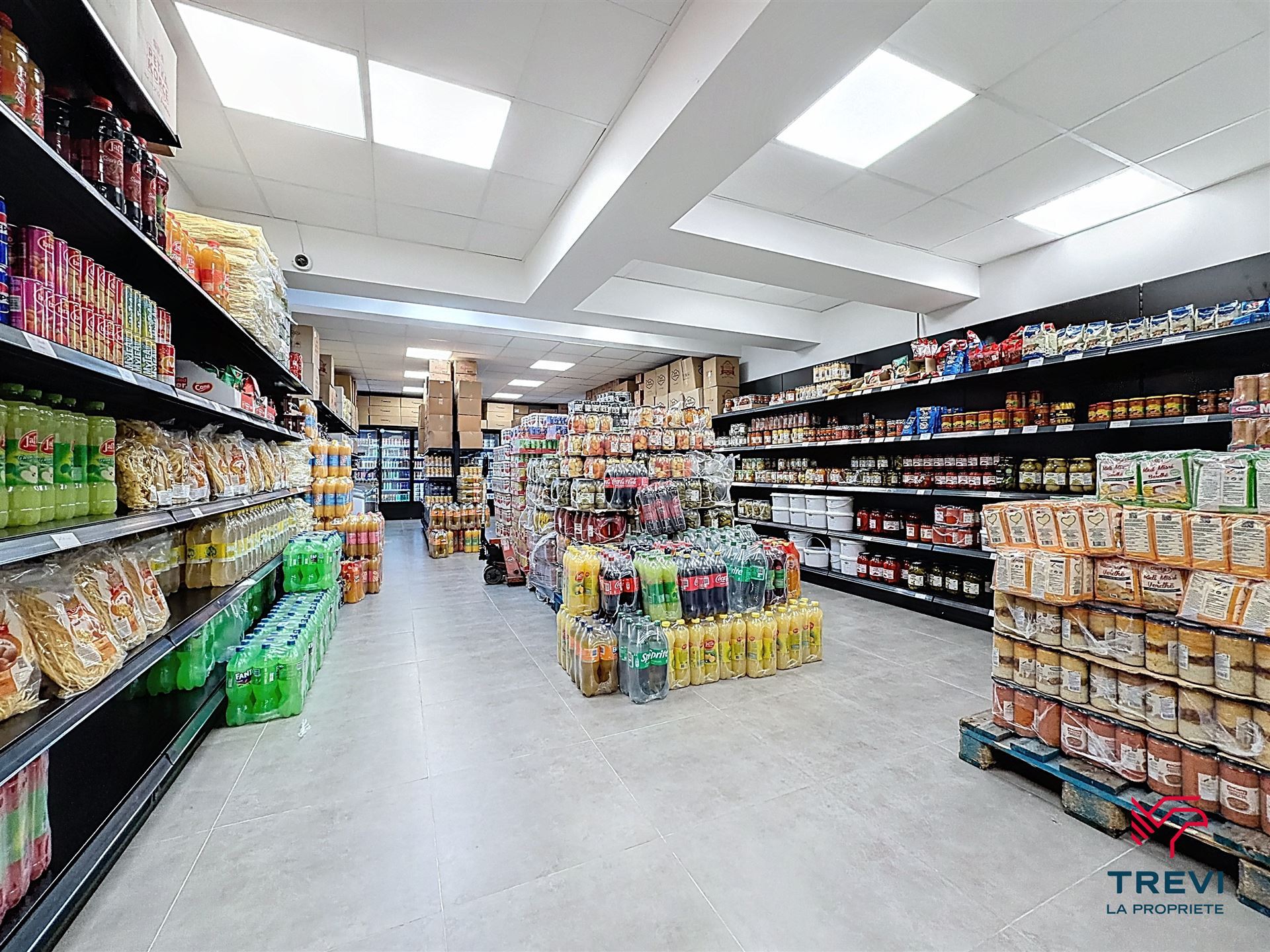 Commercieel te koop in Charleroi met 3 slaapkamers - foto 3