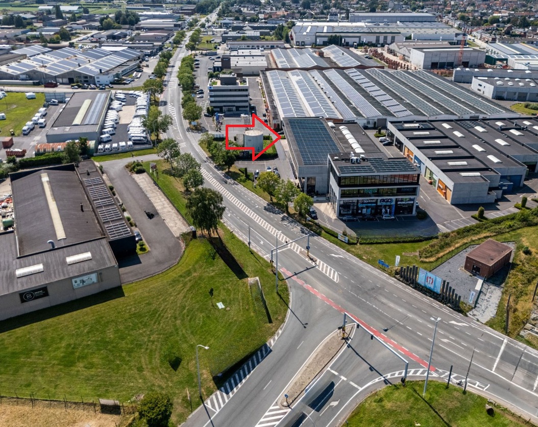 Handel/kantoor te huur in Poperinge op zichtlocatie 🏢✨📍🅿️ - foto 4