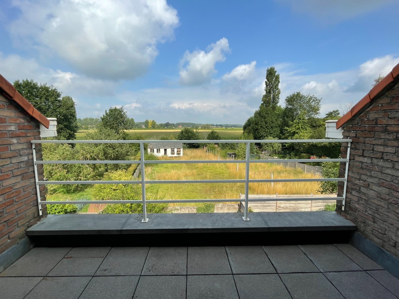 Ruim en lichtrijk duplex appartement met grote inpandige garage in Rotselaar - foto 5