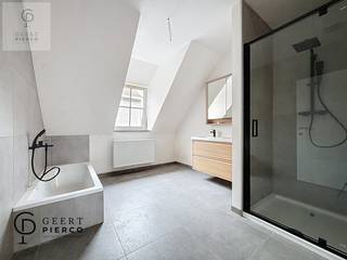 Deze knappe nieuwbouwwoonst te Waasmont, moet je zeker gezien hebben.Voor meer info, neem zeker een kijkje op www.pierco.be voor een volledige...