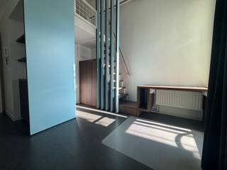 **Op kot in Residentie WOOW**Residentie WOOW, ook wel één van de meest funky residenties van Leuven genoemd. Wij bieden u in dit gebouw unit 0121,...