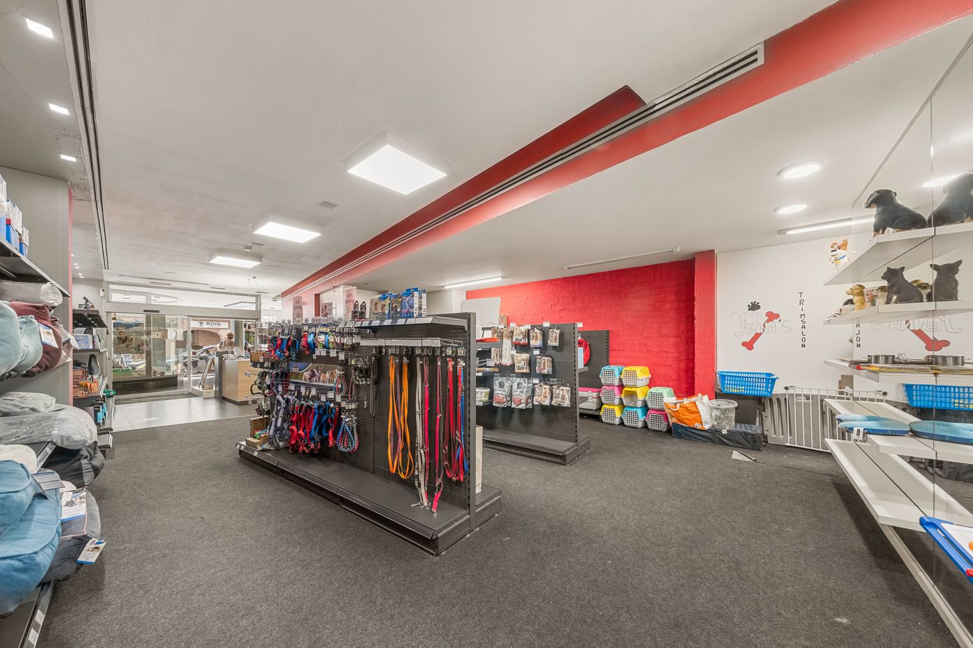 Handelspand met ruime woonst op commerciële topligging in Gistel - foto 5