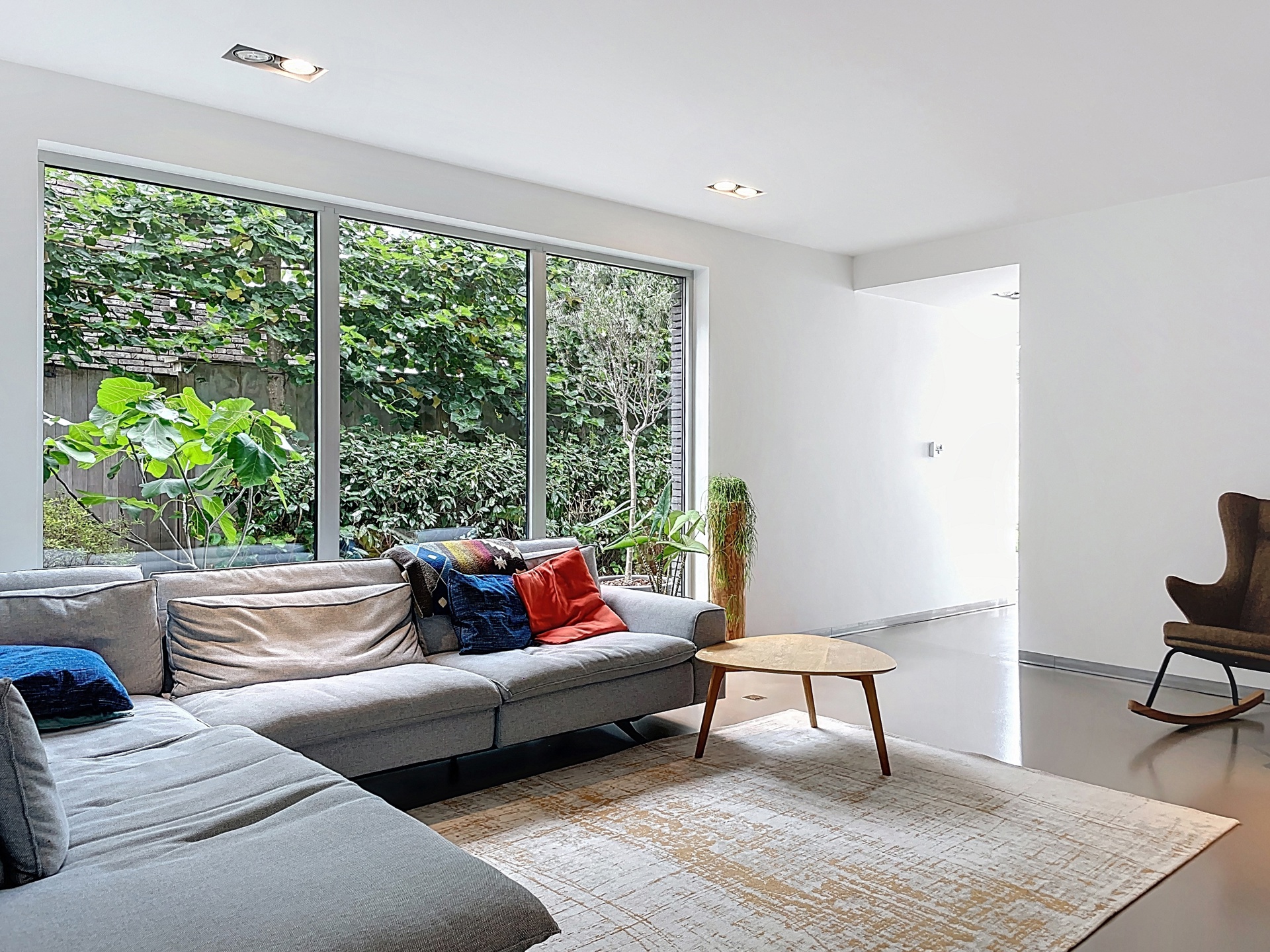 Moderne halfopen bebouwing met tuin - foto 4